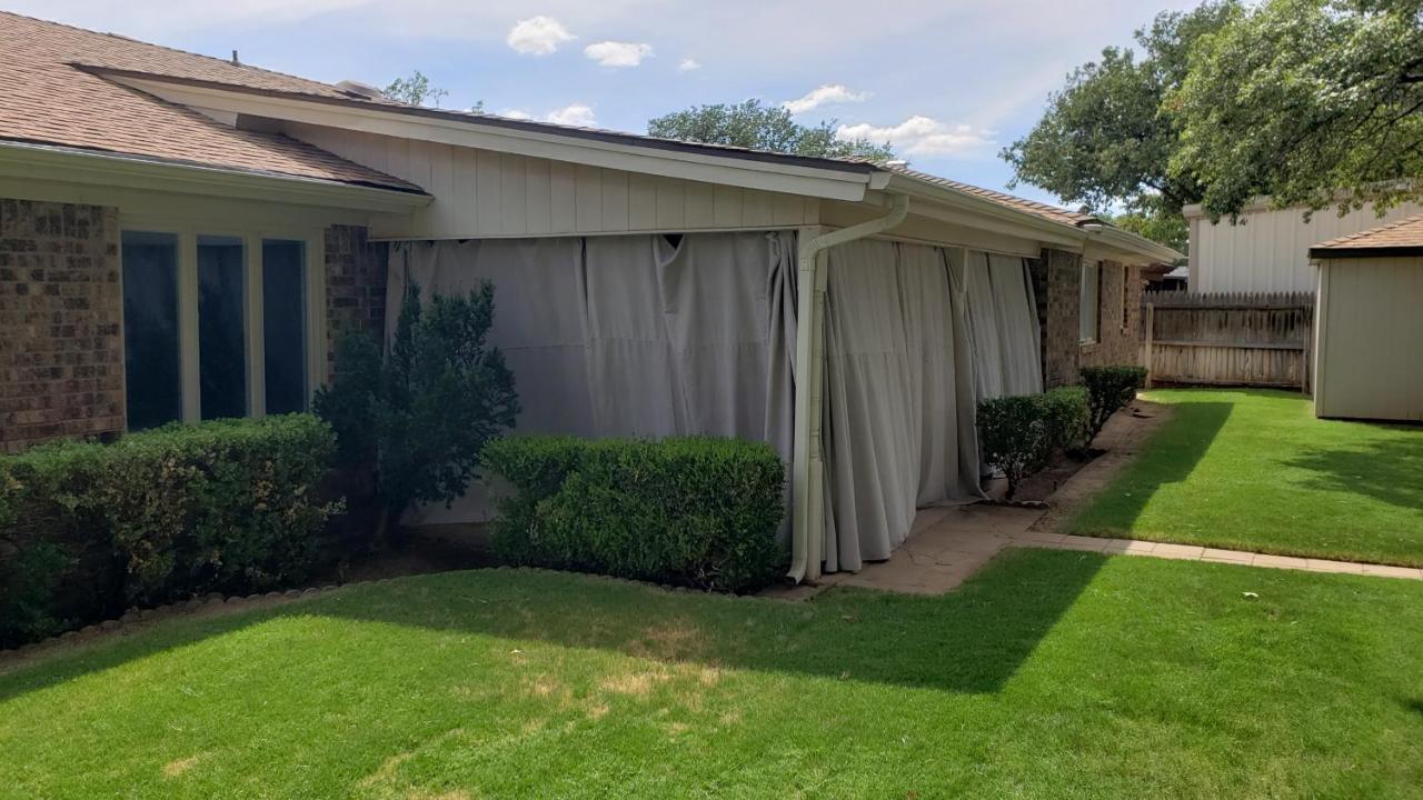 Hot Tub, Privacy, Sleeps 11 & Tons Of Space! Lubbock Exterior foto
