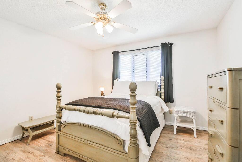 Hot Tub, Privacy, Sleeps 11 & Tons Of Space! Lubbock Exterior foto